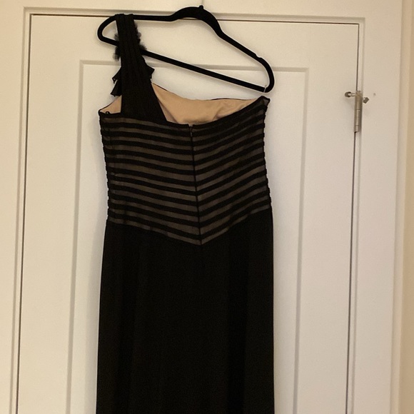 Off the shoulder floor length dress, black, size 42 - Picture 5 of 9
